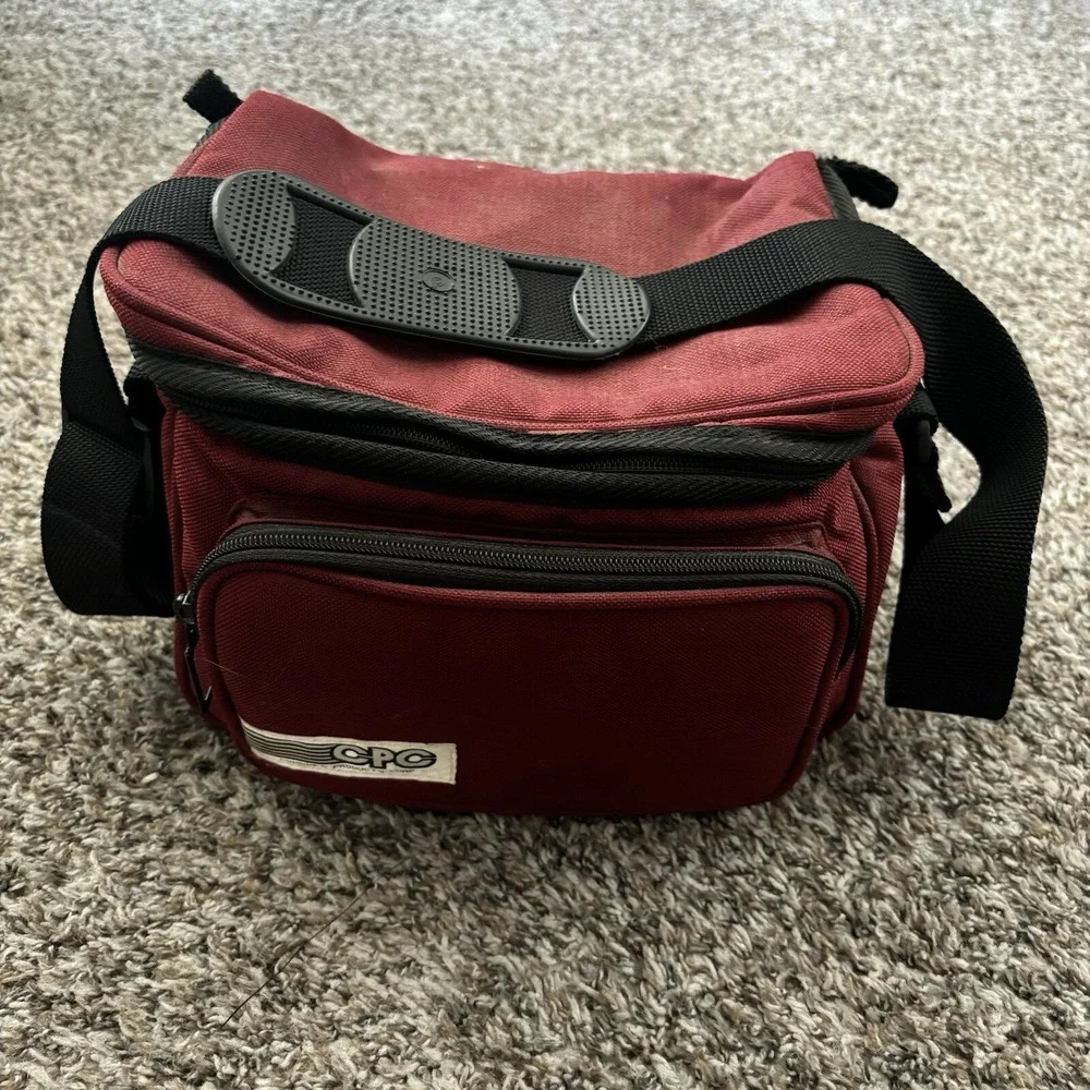 Vtg Combined Products Corp CPC Padded Camera Case Carry Bag Red 10